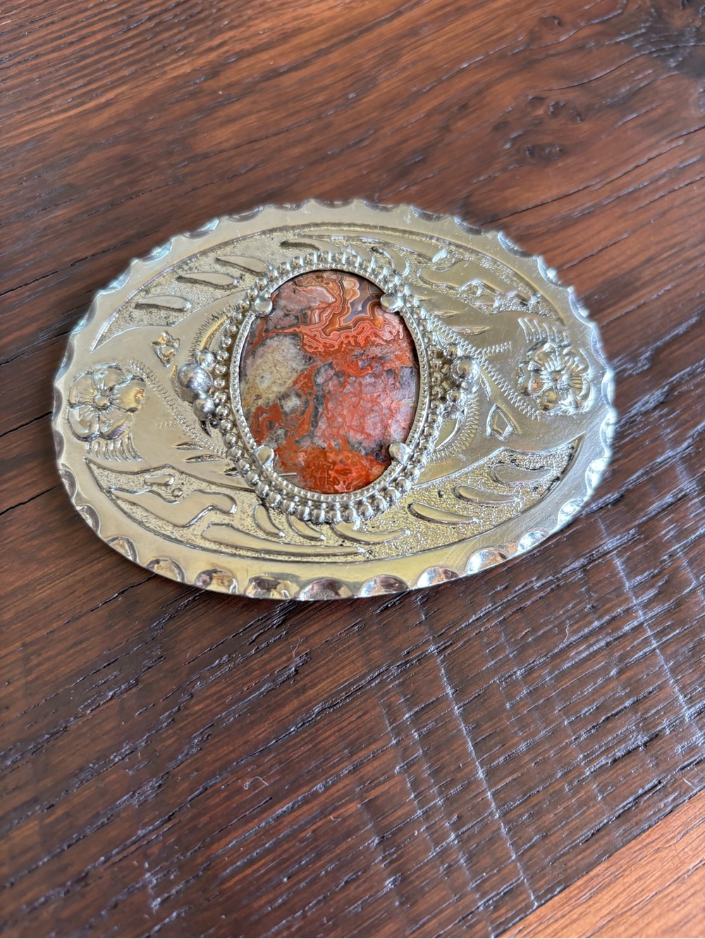 Western Rodeo Cowgirl Cowboy Shiny Silver Coral Color Stone Belt Buckle, Unisex - Picture 4 of 13